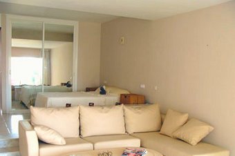 Miraflores Jardin A, Spacious well furnished lounge and patio