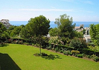 The peaceful gardens at Miraflores