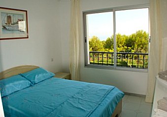 Double bedroom at Miraflores Jardin "C"