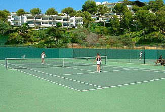 Miraflores Views over the tennis courts