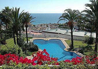 Views from the apartment terrace to the sea - Torrenueva Park.